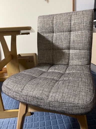 お取引成立 (美品)ダイニングテーブル、チェア2脚