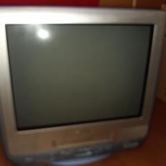 シャープ21型フラットテレビデオVT-21FN3

21インチフ...