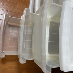 衣装ケースの画像