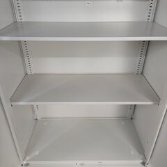 4月 売約済IS 鍵付きキャビネット 観音開き ロッカー 書庫 書棚 書類庫 オフィス家具 事務用品 25c菊TK④の画像