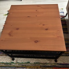 IKEAアイアンテーブルの画像