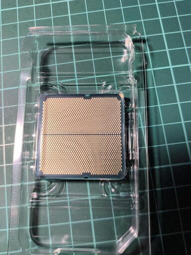 新品 AMD Ryzen 7 9800X3D バルク品 Socket AM5 CPU動作確認OK