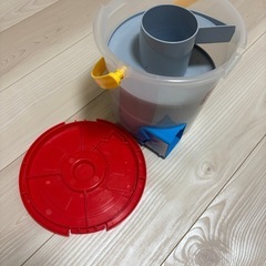 タカラトミー　出る出るバケツ　トミカの画像