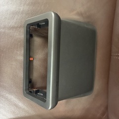 土日は無料に売っています。いろんなものを買うことができます。の画像