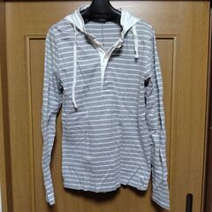 グレー　パーカー？値下げ