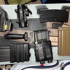 電動ガン、ガスガン詰め合わせの画像