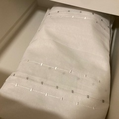 遮光カーテンとレースカーテン（4枚ずつセットで）の画像