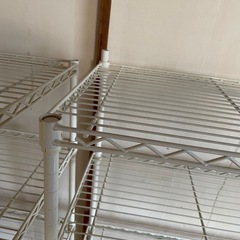 スチールラック　２つ　白の画像