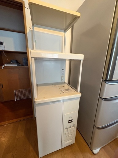 （決まりました）\n米びつ付台所用収納棚