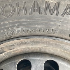 スタッドレスタイヤ 175/65R14 ヨコハマ アイスガード iG60の画像