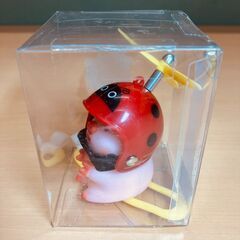 自転車ハンドル用アクセサリー・プロペラつきアヒル（てんとう虫ヘル）の画像