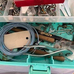 ネジなど大量　道具箱　ツールボックス付き