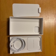 スマホ　箱　タイプCコード付きの画像