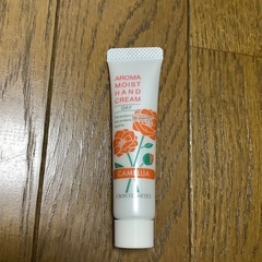 ハンドクリーム　カメリアの香り