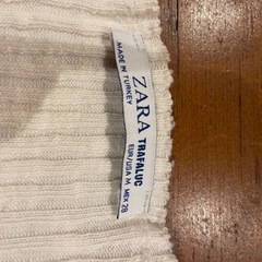 ZARA Trafaluc ホワイト 半袖 Tシャツ Mの画像