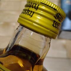 ウィスキー　サントリー角瓶の画像