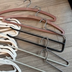 ノンスリップハンガー16本おまけ付きの画像