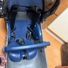 Panasonicギュットクルーム　純正チャイルドシート