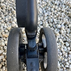 Aprica ブラック ベビーカー ラクーナクッションの画像