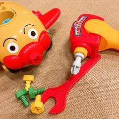 アンパンマンゴーとブルドーザーなどの画像