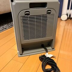 YAMAZEN（山善）セラミックファンヒーターHF-A12(W)の画像