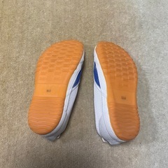 体育館シューズ18.0cmの画像