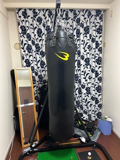 ボディメーカーサンドバッグ　（吊り下げ式）