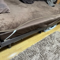 ベッドとマットレスセット