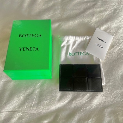 BOTTEGA VENETA ブラックレザー カードケース