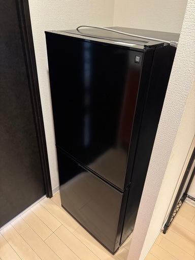 ニトリ冷蔵庫106L黒３年間保証付き