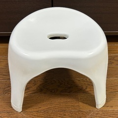 ⭐️GW引越⭐️　処分目前　風呂いす　カラーは薄い水色