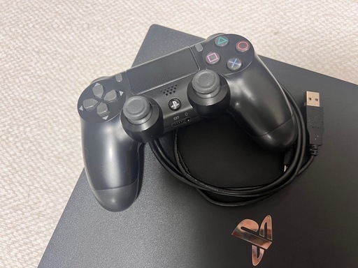 【おまけ×4】PlayStation4 pro 1TB PS4【美品】 