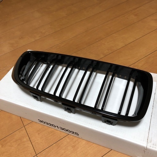ＢＭＷ　純正　ラジエターグリル