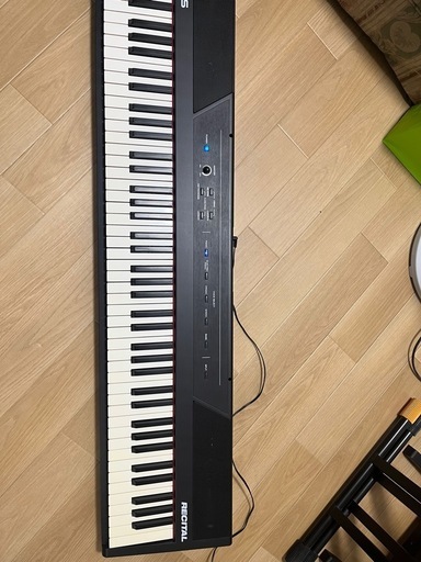 電子ピアノキーボード　ALESIS RECITAL 88鍵 