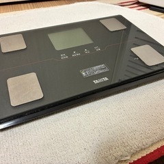TANITA 体重計　の画像