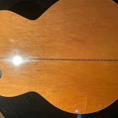 Gibsonエレアコギターの画像