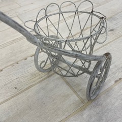 アイアンプランター　飾り４点セットの画像