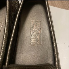 サルバトーレフェラガモ　ドライビングシューズ　23.5センチ　箱付きの画像