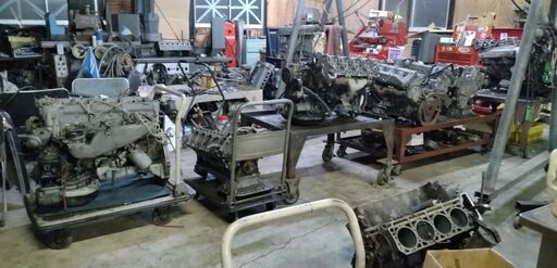 メルセデス-ベンツSLシリーズエンジン専門工場―内燃機業務