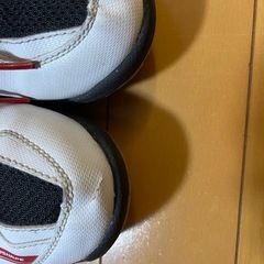 バドミントンシューズ
の画像