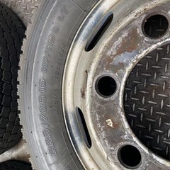 225/70/R16 117/115L LT トラック用■中古タイヤホイール■の画像