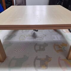 こたつテーブル