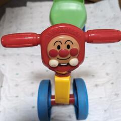 アンパンマンバイクの画像