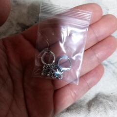 j→→→m43-2/ブリリアントカットダイヤモンドＣＺゴージャスパヴェアーチピアスの画像