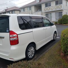 トヨタ ノア令和７年８月まで車検付き！！の画像