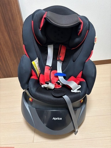 【取引中】アップリカ　チャイルドシート
