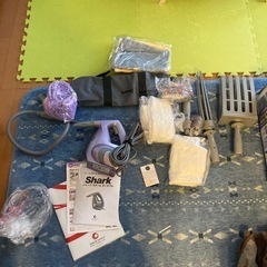 シャークスチームポータブルクリーナー美品の画像