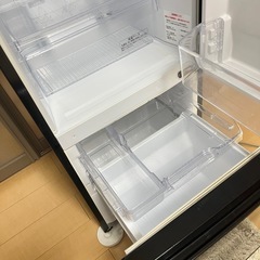 一人暮らし用　冷蔵庫（168L）の画像