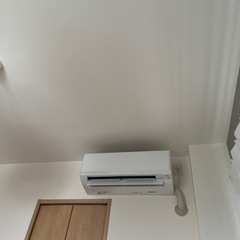 エアコン、室外機付き（2台）