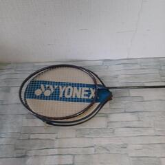 YONEXバトミントンラケットの画像